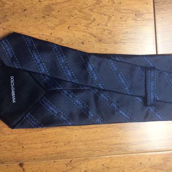 Silk Dolce & Gabbana tie - Picture 3 of 3